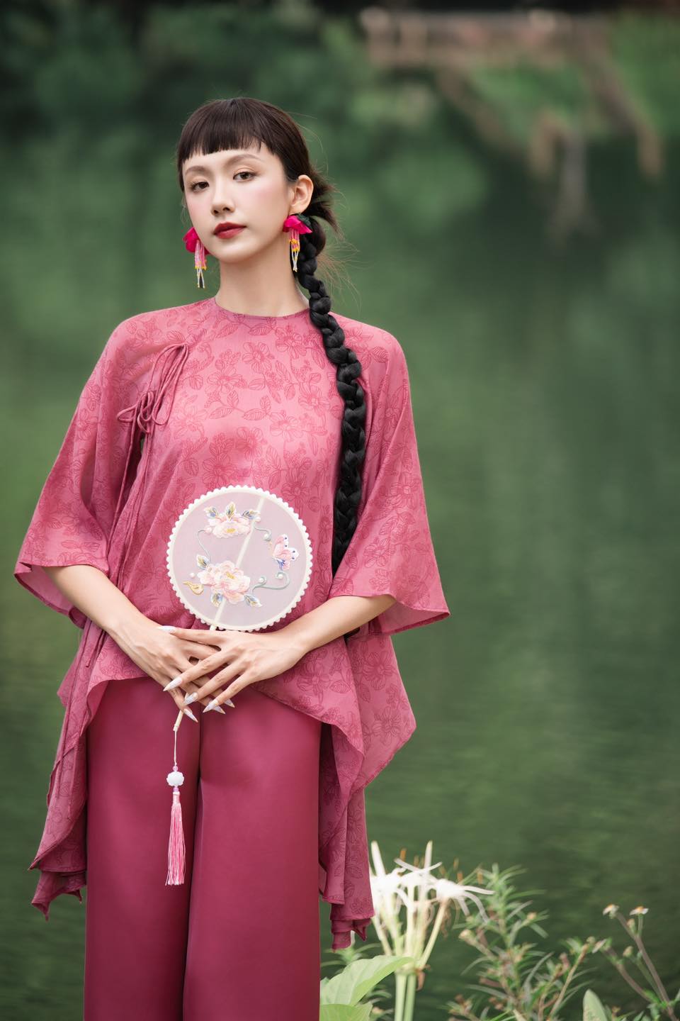 Áo dài cách tân được ưa chuộng bởi khả năng ứng dụng cao